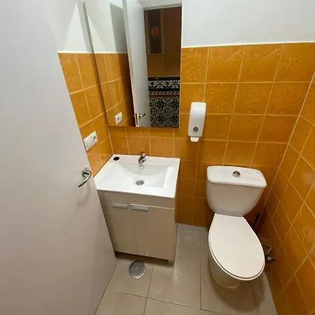 Avenida Andalucia - Solo Adultos Affittacamere Siviglia
