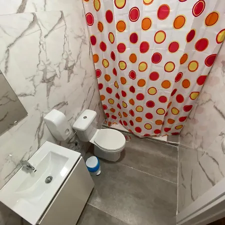 Avenida Andalucia - Solo Adultos *