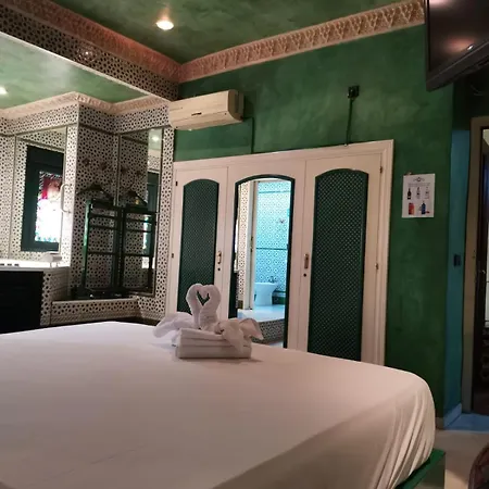 Avenida Andalucia - Solo Adultos * Sewilla