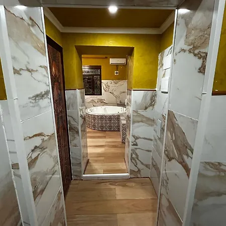 Affittacamere Avenida Andalucia - Solo Adultos Siviglia